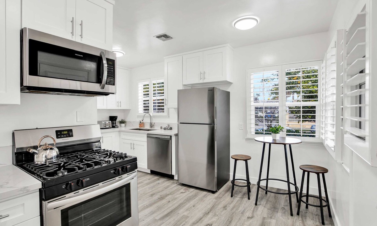 Reseda House | Newly Furnished Valley Home w/Private Yard! | Reseda Retreat by AvantStay