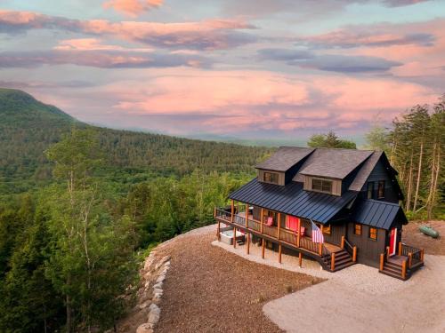 Sunday River Area House | Ninth Peak | Golf and Spa Retreat with Trails, Hot Tub & Sauna