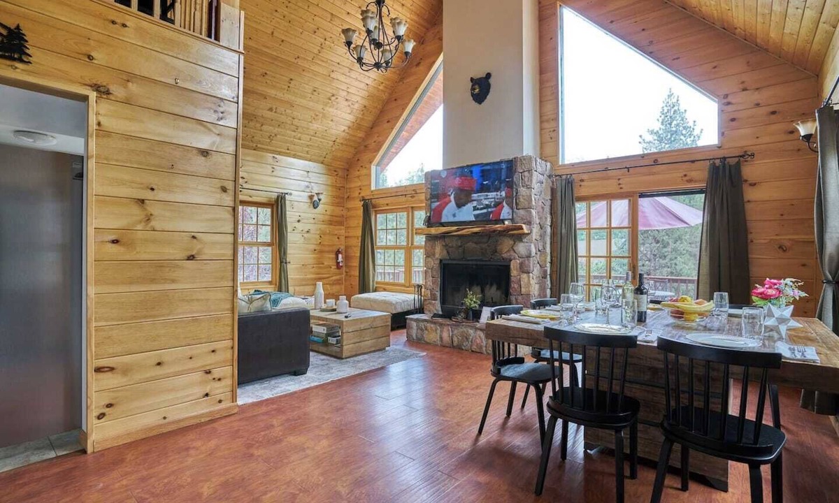 Whispering Forest Cabin | No Better Escape than Our Private Lot with Relaxing Deck, Firepit table, 3BR w/Game Loft, Pac Man tabletop games console!