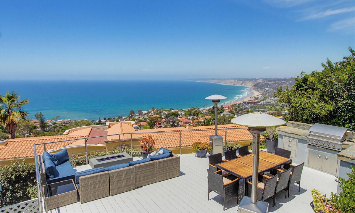 Country Club House | Ocean Views * Private Pool & Spa * Expansive Oceanview Terraces
