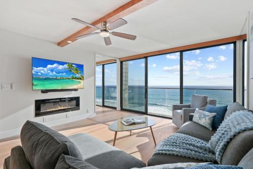 North Pacific Beach House | Oceanfront Paradise with Sunset Balcony, Pool, Spa, Beach Access and Parking