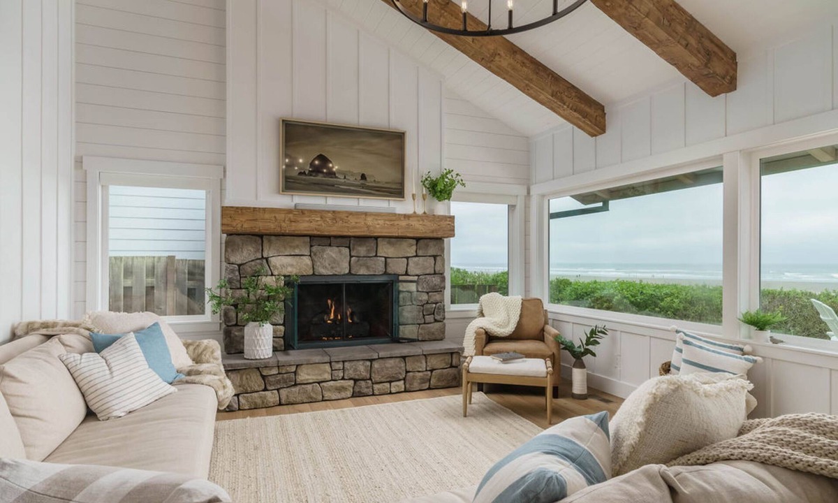 Tolovana Park House | Oceanfront w/Direct Beach Access Game Room Views | Driftaway by AvantStay