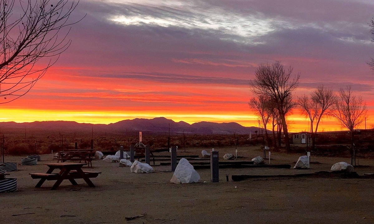 Olancha RV Rental | Olancha Lakeside Camping RV Site#2 Near Mt. Whitney