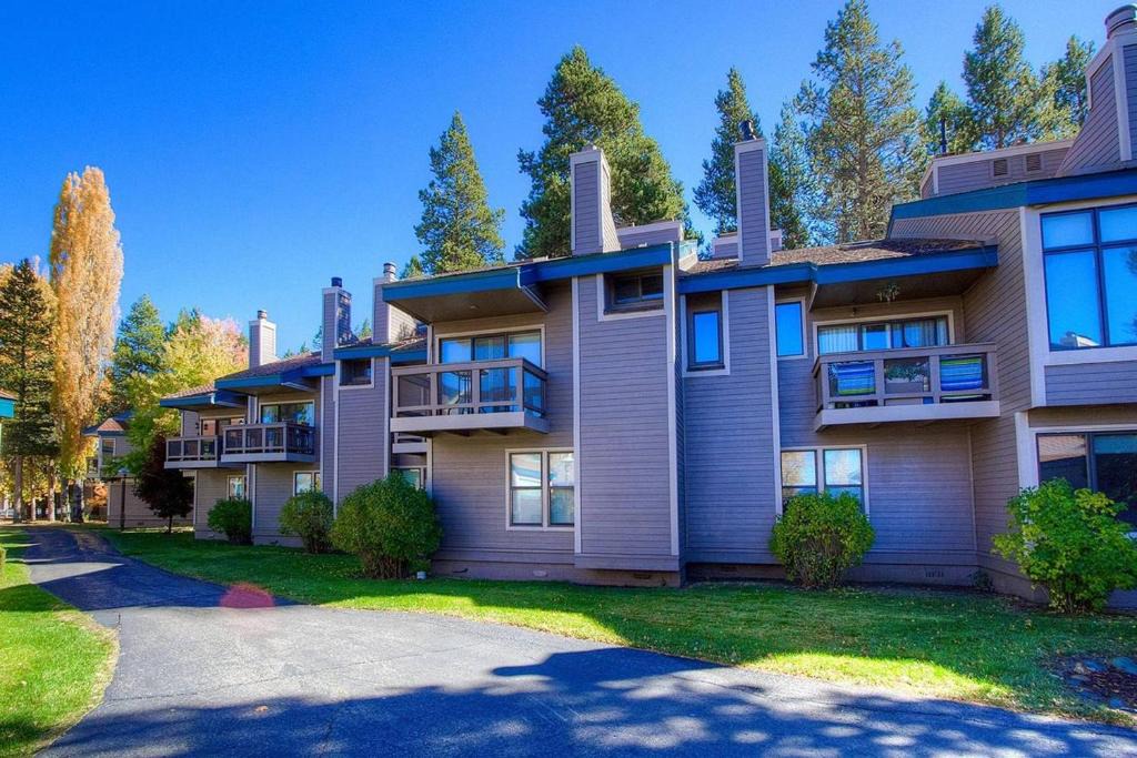South Lake Tahoe House | Our Happy Place by Lake Tahoe Accommodations