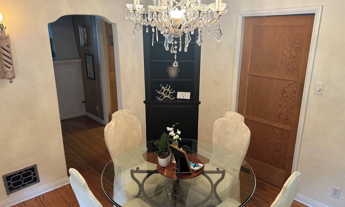 Adams Hill House | OUR HOME, A Vintage 1930’s charmer! Views and Walk to Everything