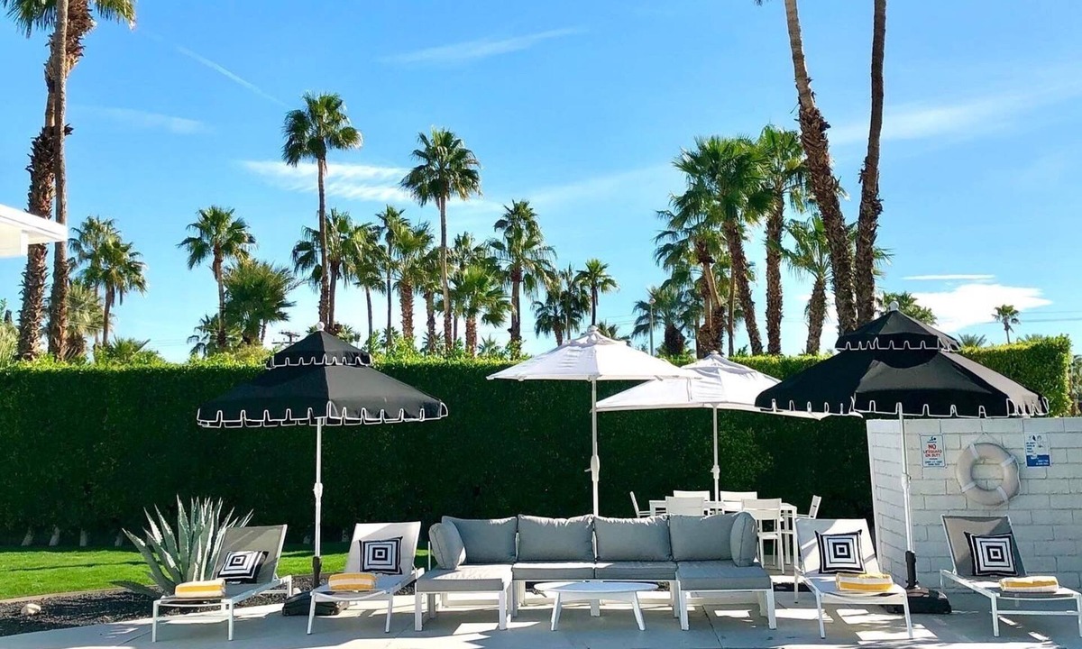 Racquet Club Estates House | Palm Springs Baby! Featured Home in Modernism Week 2020