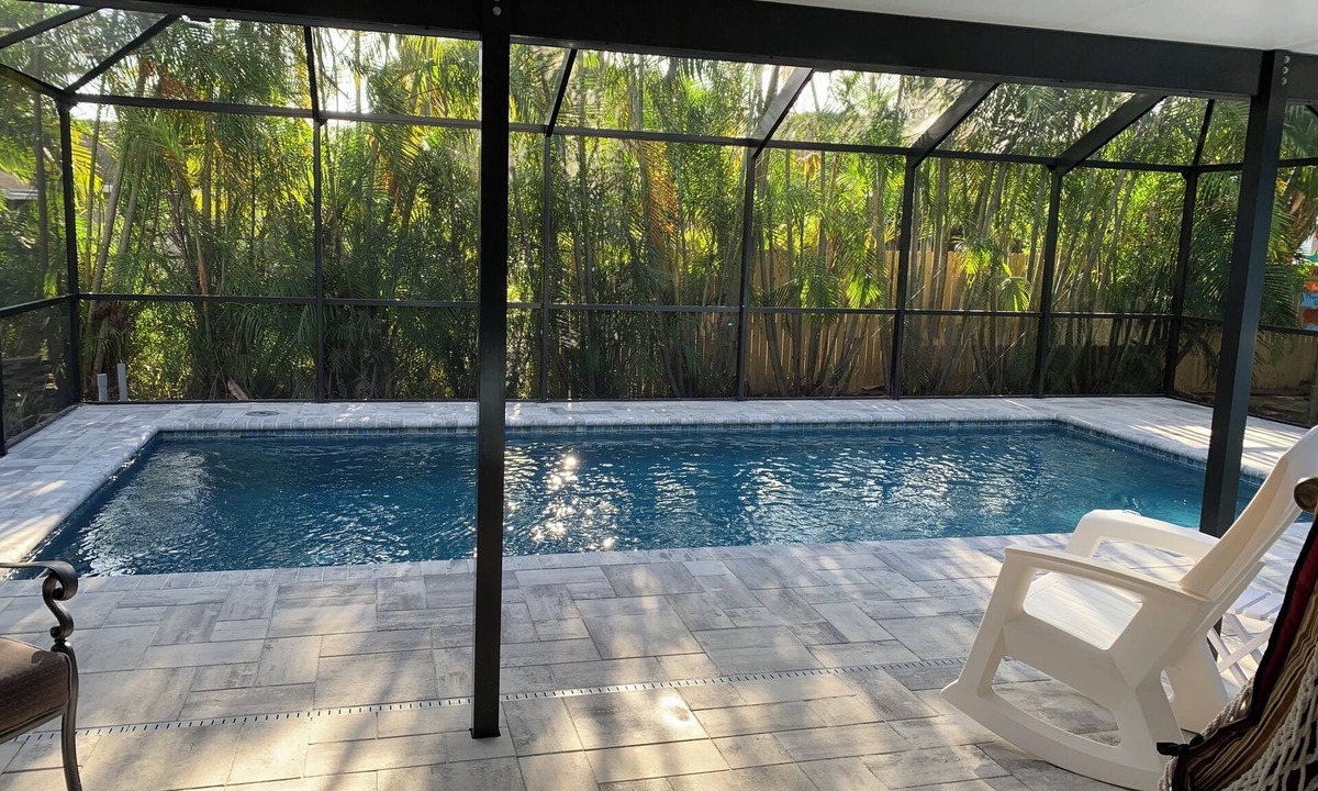 South Venice House | Palms and Pineapples- Tranquil Pool Home near Manasota Key and S Venice Beaches