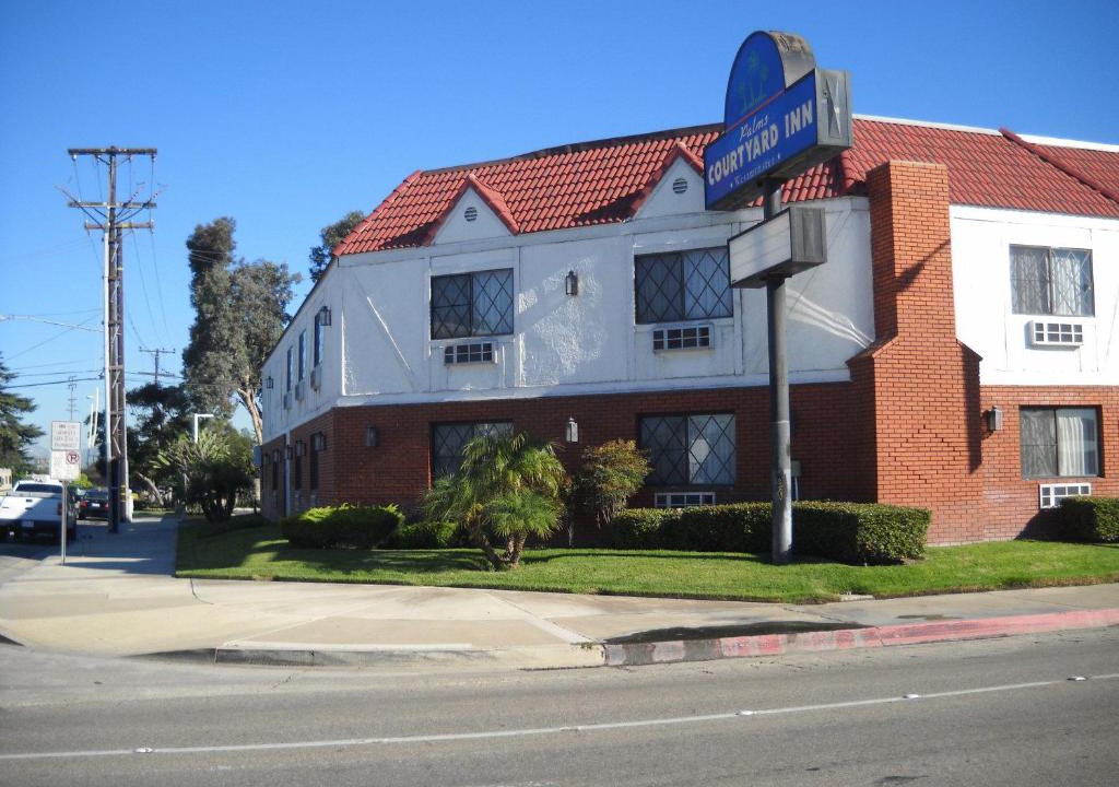Westminster Hotel | Palms Courtyard Inn