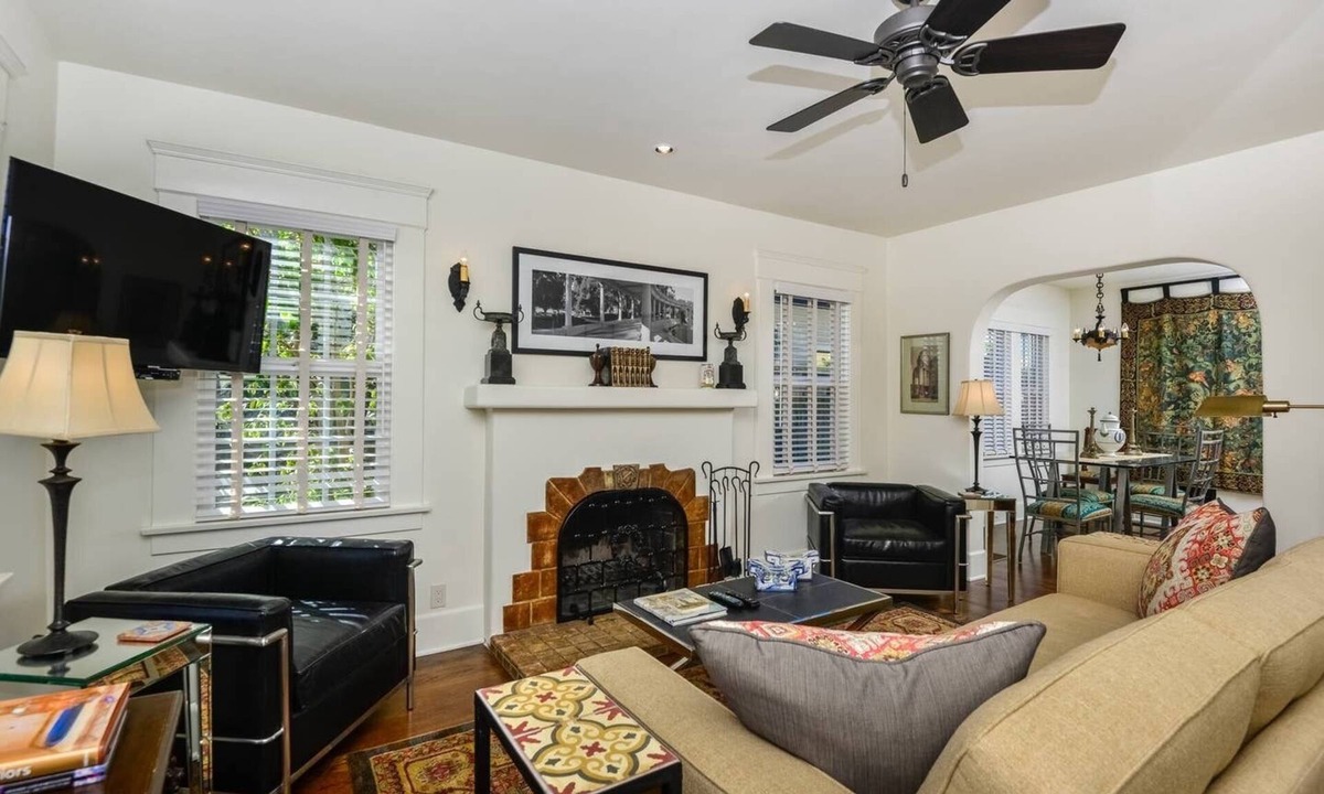 Park West Apartment | Park House in Walkable Banker's Hill