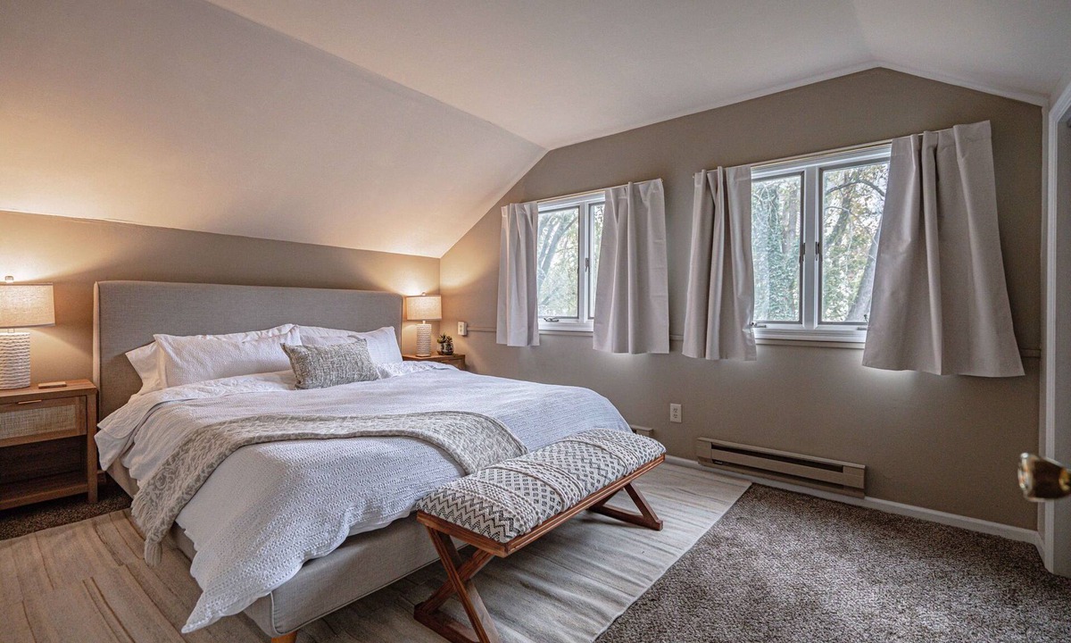Macungie Apartment | Peaceful 2BR Macungie Twilight Haven, near Bear Creek, King & Queen Beds