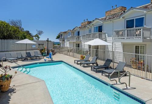 Pelican Inn | San Simeon