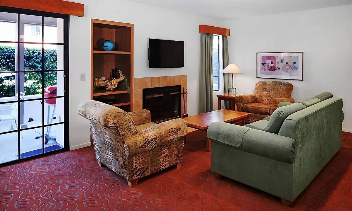 San Diego Country Estates Hotel | Perfect Getaway! Game Room, Mountain Biking, Near Guy B Woodward Museum