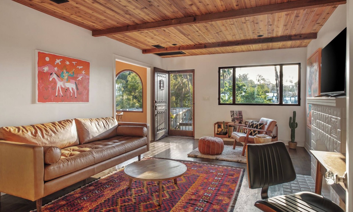 Sunset Junction House | Prime Silver Lake Art-Filled Bungalow Patio + Sunset Views of Hollywood Sign