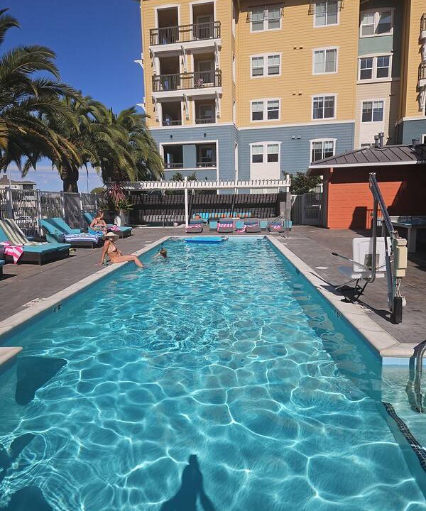 Redwood City Resort | Private room ∙ 1 guest