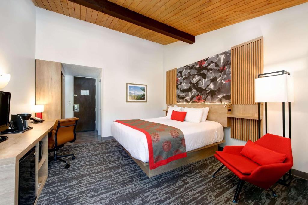 Ramada | Santa Barbara