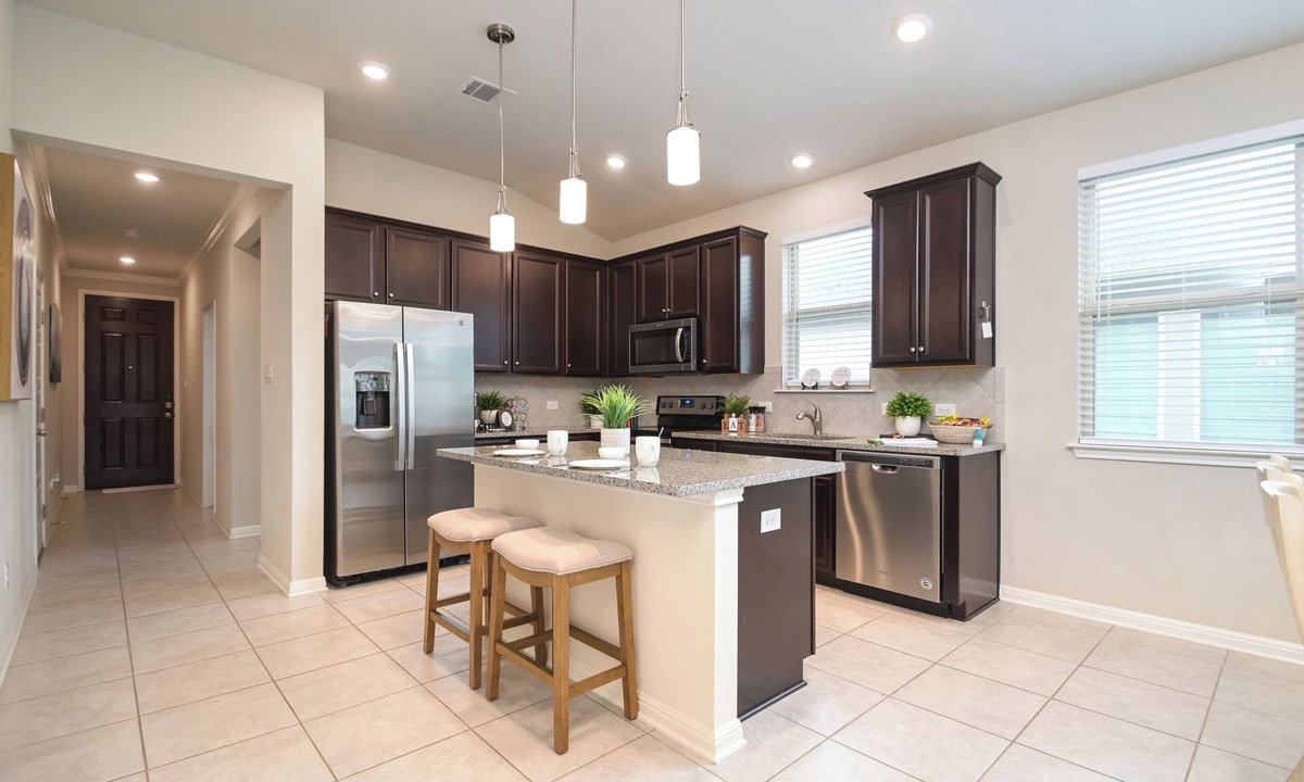 Stone Oak House | Redland Home - 4 Bedrooms, one story house