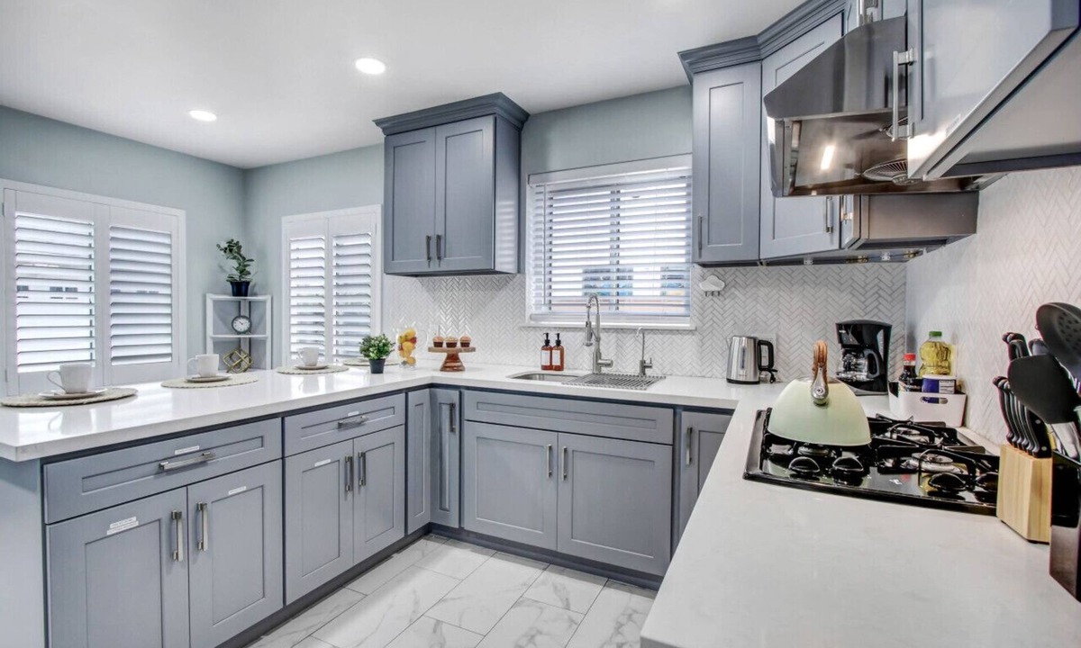 San Gabriel House | Residential Haven with EV Charger, Pool and BBQ, Perfect for Families