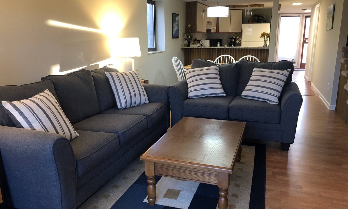 Townsend Condo | Riverside Condo - minutes from GSMNP