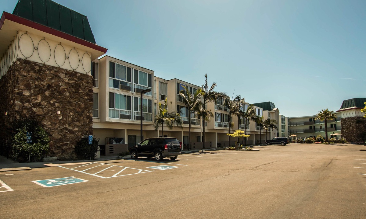 Townsite Hotel | Rodeway Inn Oceanside Marina