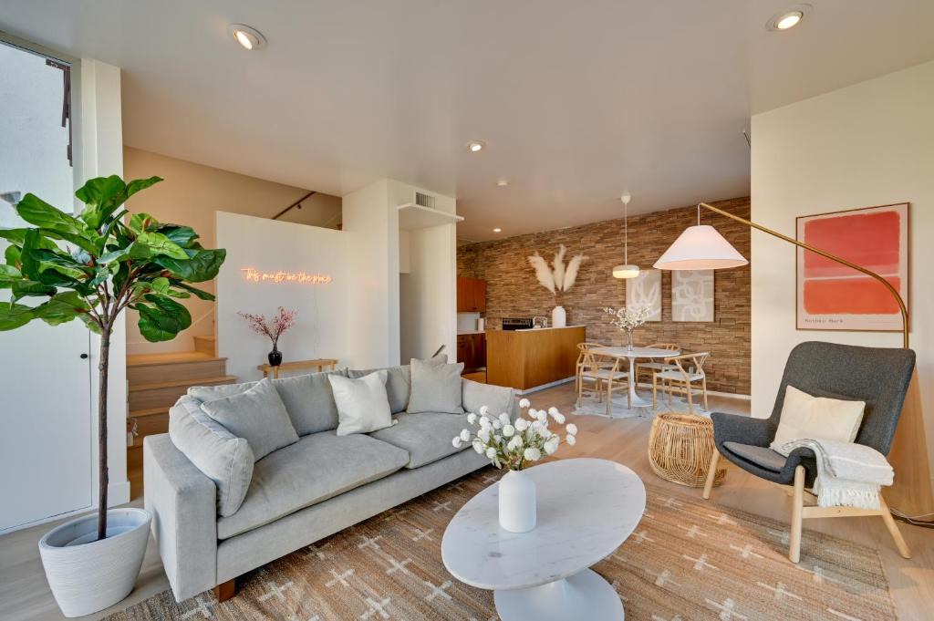 Little Italy House | Rooftop with Views Modern Little Italy Townhome