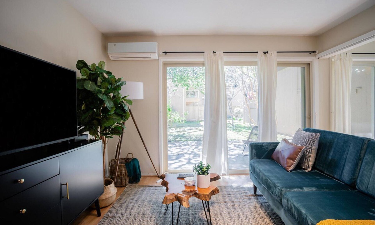 University South Apartment | Roomy Palo Alto 1BR w/Parking, nr Tech Companies, by Blueground