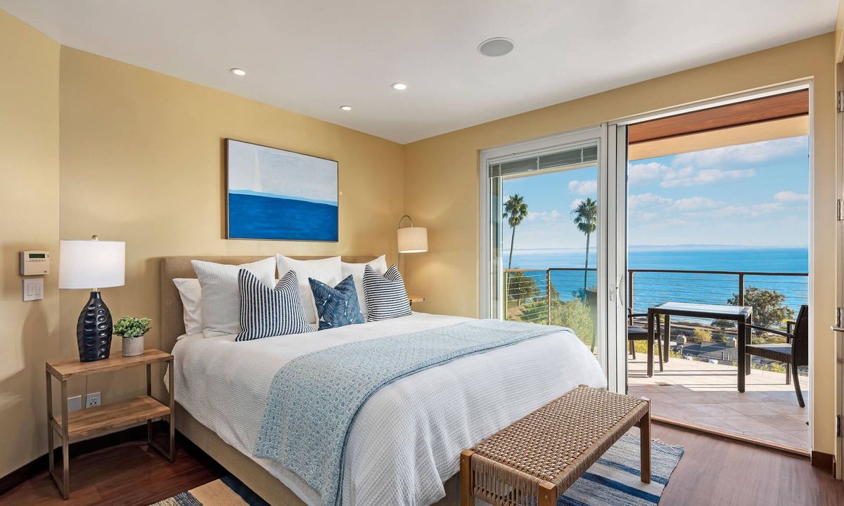 Summerland House | Seaside in Summerland