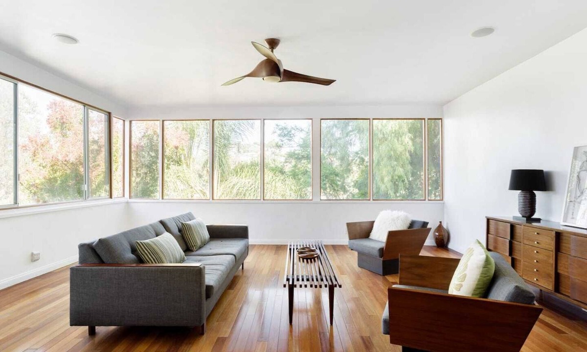 Silver Lake House | Silver Lake Mid-century Nestled in the Treetops