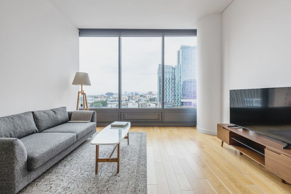 Downtown Los Angeles Apartment | Sleek Downtown 1BR w/ Gym, Doorman, near Metro Center, by Blueground