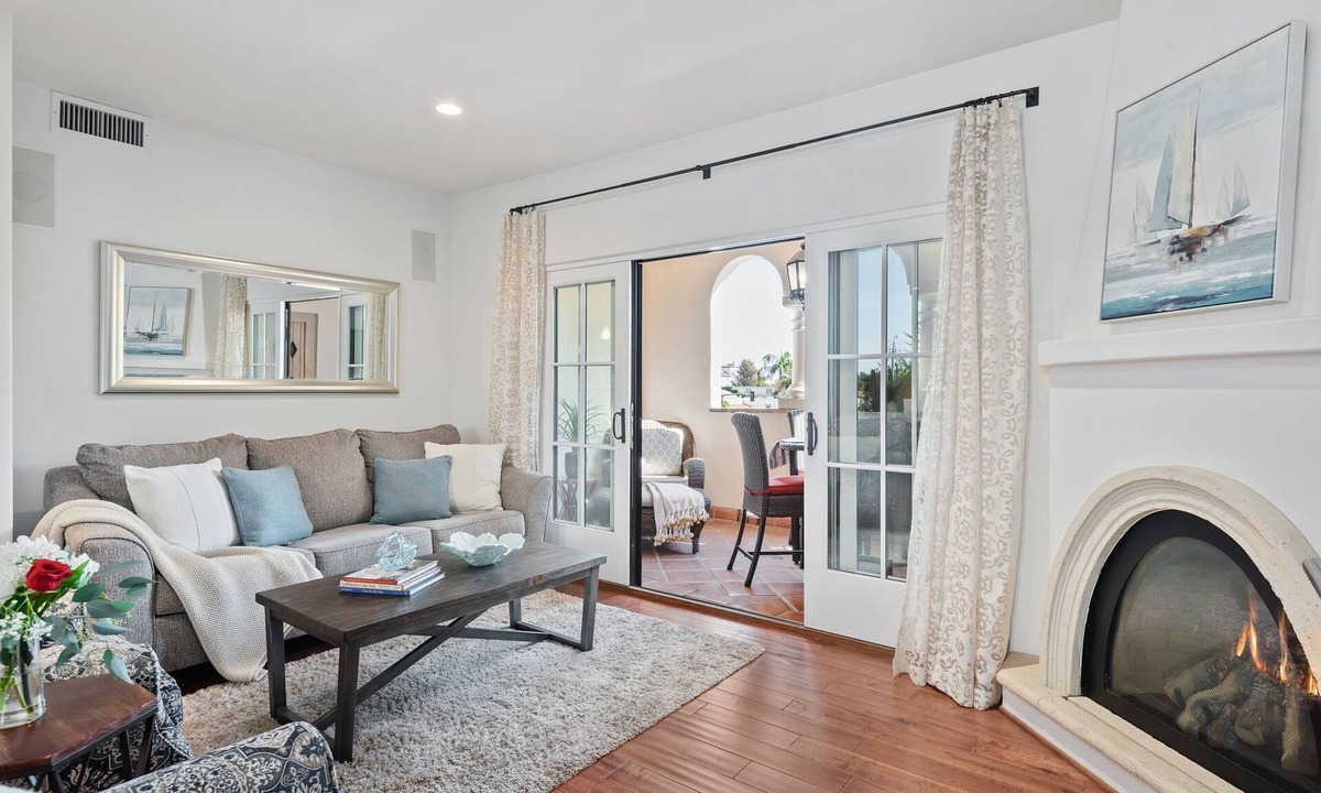 Laguna Condo | Spacious Condo in Luxury Downtown Complex