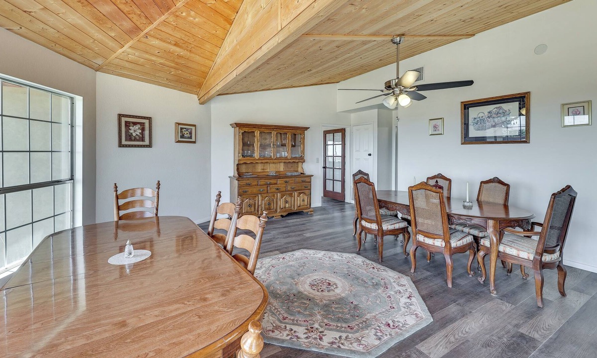 Perris House | Spacious Perris Rental Home ~ 7 Mi to Canyon Lake!