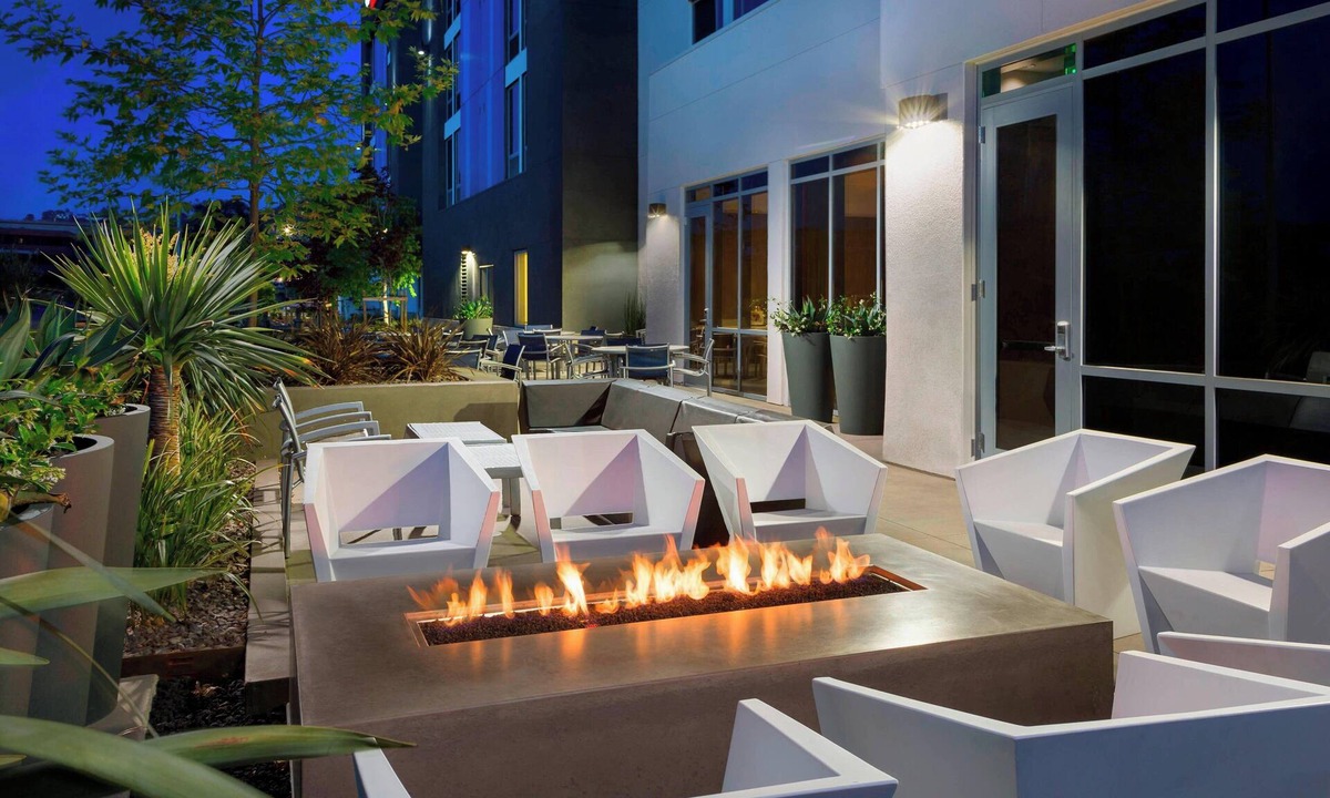 Mission Valley East Hotel | Springhill Suites San Diego Mission Valley