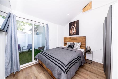 North Hollywood House | Stellar Sherman Oaks One Bedroom close to Universal Studios