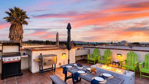 Downtown House | Stimson Coastal Luxury by AvantStay