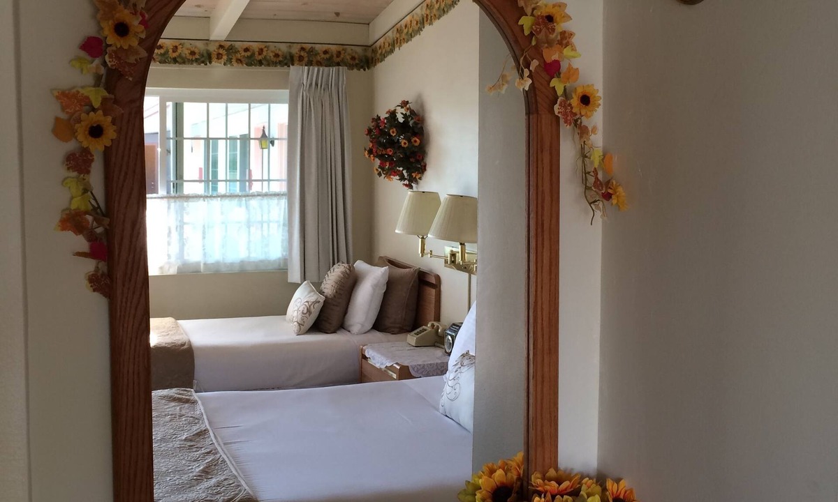 Morro Bay Hotel | Sundown Inn