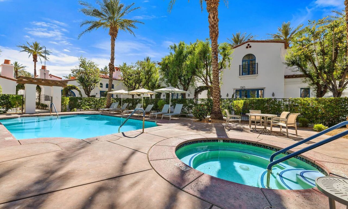 La Quinta Apartment | SV004 Single Story LQ Resort Studio Spa Villa
