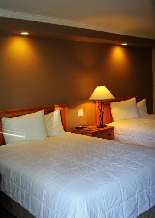 Lakeside Park Cabin | Tea Garden Lodge