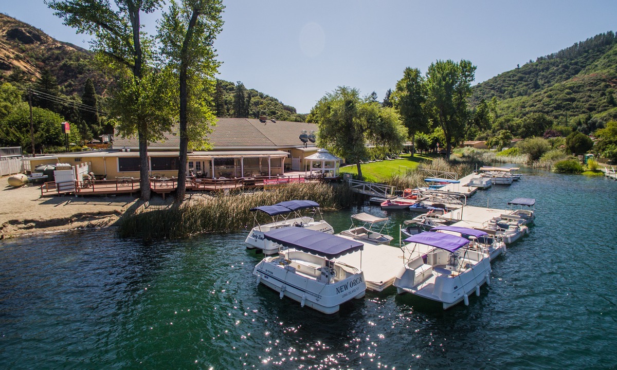 Upper Lake Hotel | The Lodge at Blue Lakes Upper Lake
