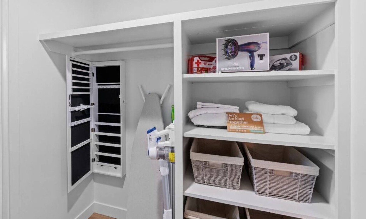 Mar Vista Apartment | The Pearl Mar Vista 16