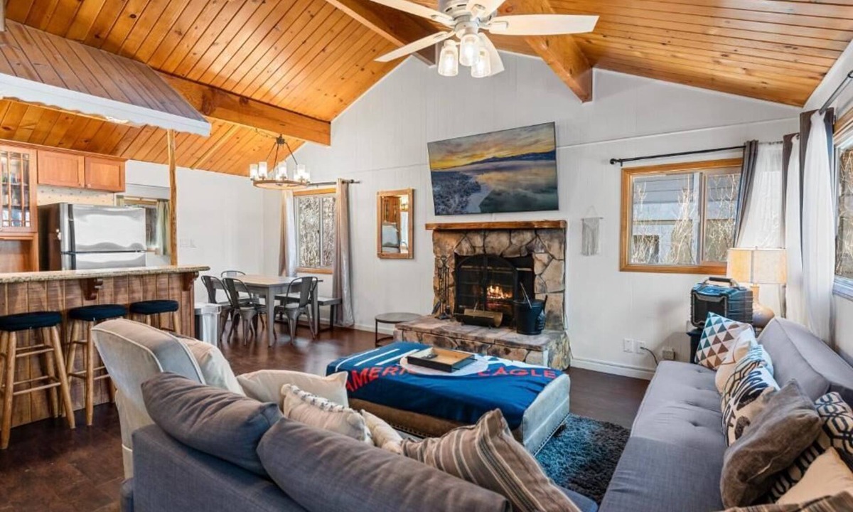 Big Bear City Cabin | Tipsy Grizzly Cabin