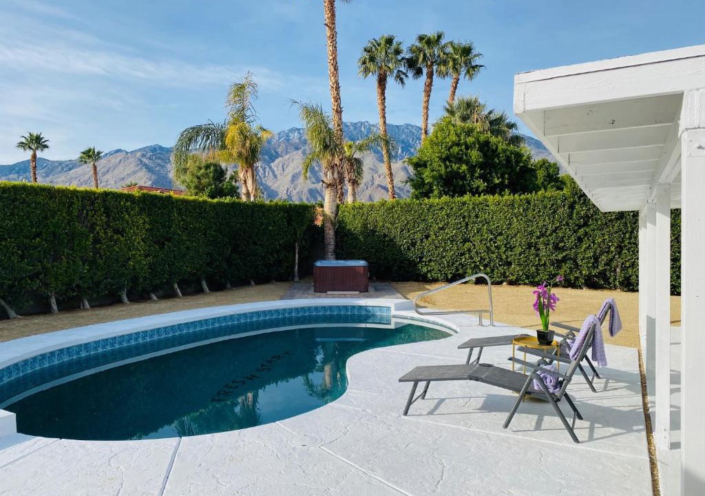 Palm Springs House | Tranquil Palm Springs Villa, Saltwater Pool, Magical View, Minutes to Downtown, Sleeps 8