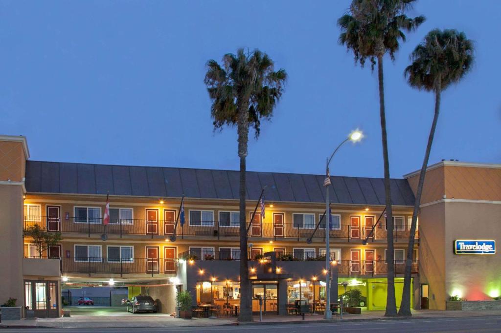 Clarkdale Hotel | Travelodge by Wyndham Culver City
