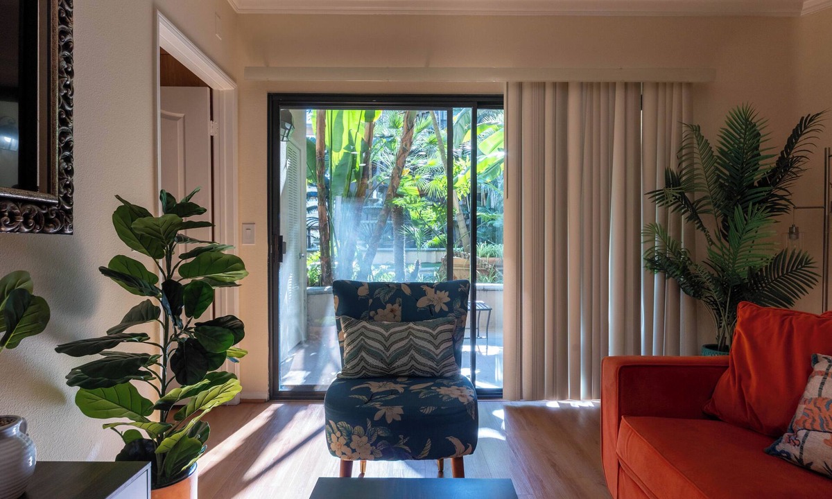 Beverly Hills Apartment | Urban Haven at Orsini