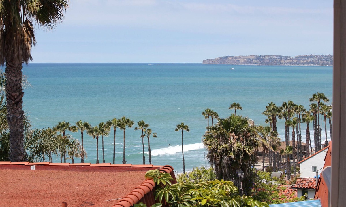 San Clemente Condo | Very Close Walk to Pier and Beach Access