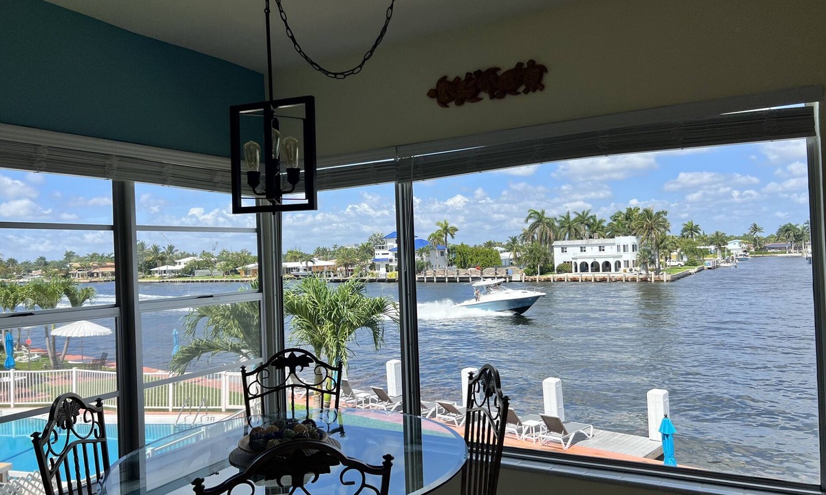 Pompano Beach Condo | Waterfront Condo ON the Intracoastal. Great views!