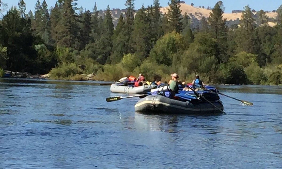 Lotus Apartment | Whitewater Boaters' Delight.Studio very near the South Fork American River.