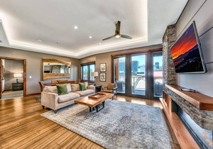 131 m² Condo ∙ 2 bedrooms ∙ 6 guests