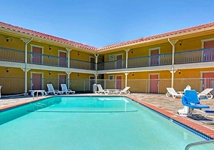 2-Star Hotel ∙ Days Inn by Wyndham San Jose Convention Center