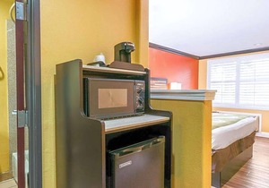 2-Star Hotel ∙ Quality Inn & Suites