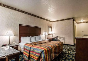 2-Star Hotel ∙ Rodeway Inn Oceanside Marina
