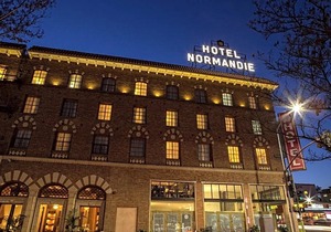 3-Star Hotel ∙ Hotel Normandie - Los Angeles